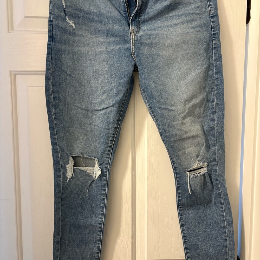 Levi's Light Blue Distressed Skinny Jeans